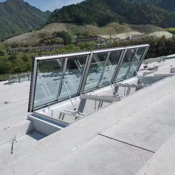 
透风采光天窗
